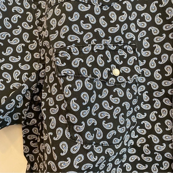 Wrangler Navy Blue Paisley Button Down Shirt Size Large - Picture 4 of 10